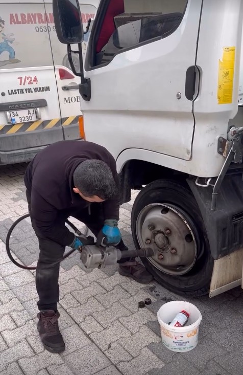 Oto jant ve lastik servisi Beykoz Anadoluhisarı